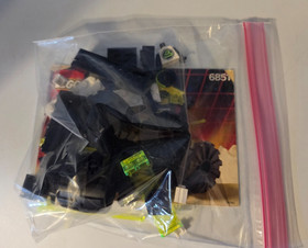 LEGO Space: Tri-Wheeled Tyrax (6851) - 100% COMPLETE!