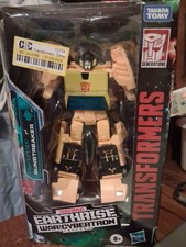 Hasbro Transformers Generations War for Cybertron Earthrise Sunstreaker Action