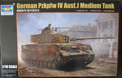 German Medium Tank PzKpfw. IV Ausf. J von Trumpeter im Maßstab 1:16 *NEU*