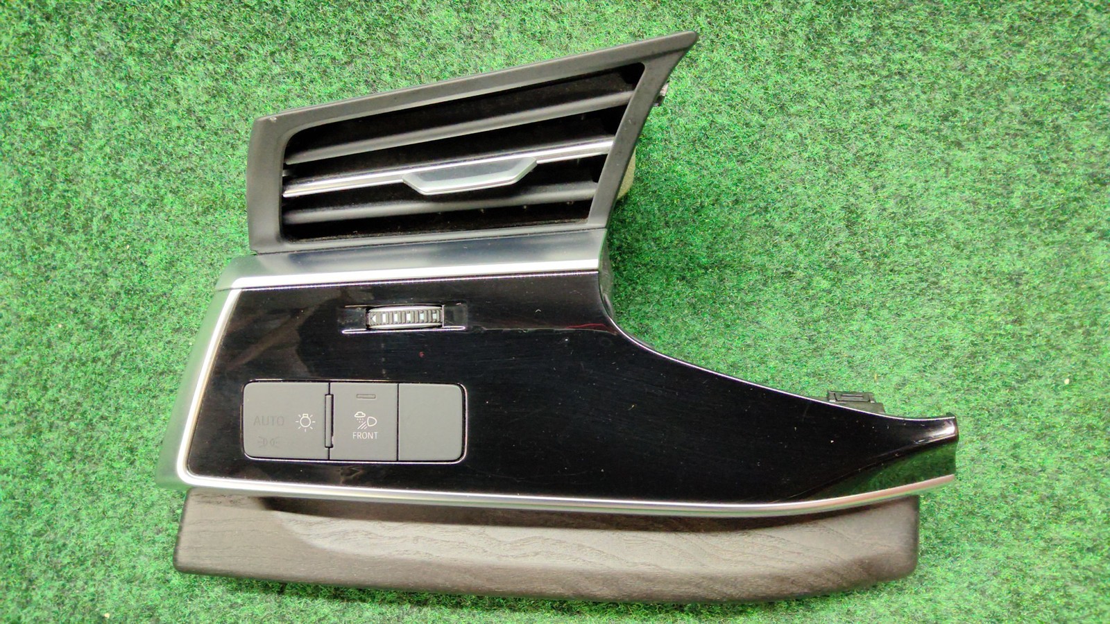 2020-2023 Audi Q7 Dashboard Air Vent Front Left OEM 4M88209016PS