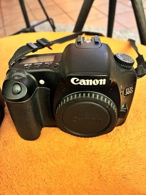Canon EOS 30D 8.2Mpx digitale Spiegelreflex Camera mit Zubehörpaket