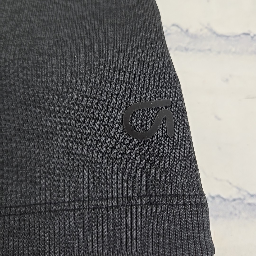 GapFit Tank Top Womens Large Black Cross Back Activewear Built In Bra Ribbed