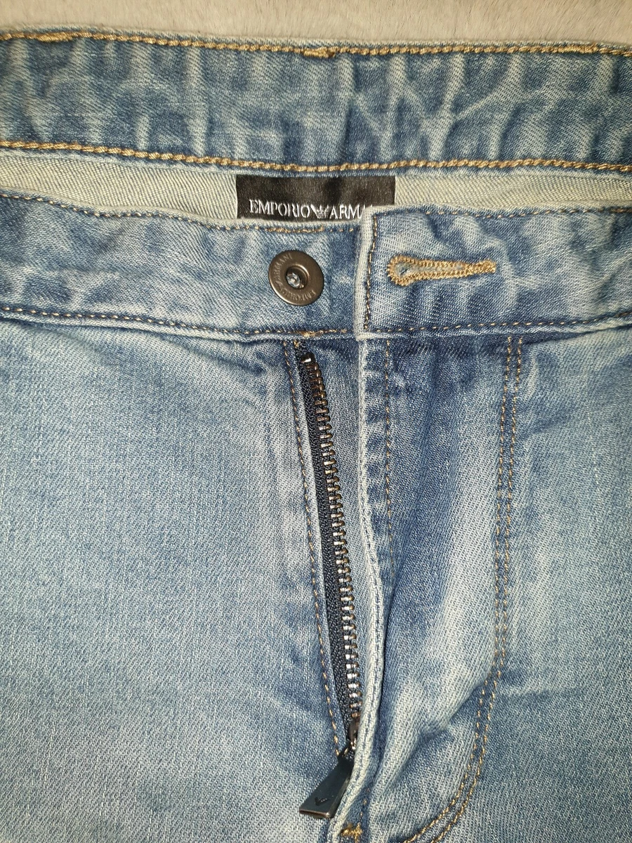 EMPORIO ARMANI JEANS SIZE 34 SLIM FIT ZIP UP