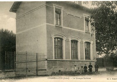 Card BOUGE CHAMBALUD Le Groupe Scolaire à Chambalud