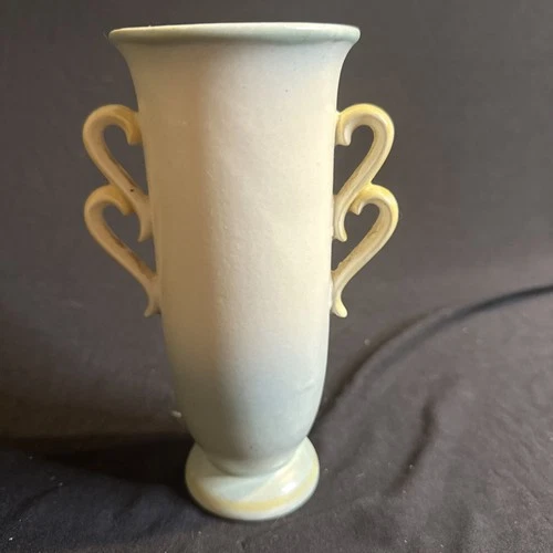 Stangl #3182 SURF WHITE VASE Double Handles 7.5”x2.5”,