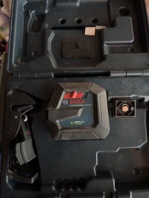 Bosch GLL100-40G Professional Green Cross-Line Laser Level, Black/Blue/Red