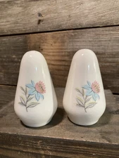 1950’s Steubenville FAIRLANE - TURQUOISE/PINK FLOWERS SALT & PEPPER SHAKER