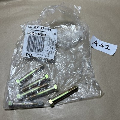 2X NOS OE TOYOTA A40 LIFTBACK SECHSKANTSCHRAUBE FÜR OBEREN QUERLENKER 77 ORIGINAL ZWEI