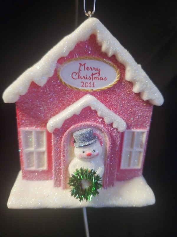 2011 Hallmark Special Edition Welcome Christmas Keepsake Ornament