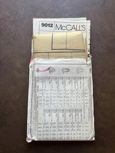 Gonne vintage McCalls modello da cucire 9012 manca taglia 10 *non tagliate * - Foto 2 di 2