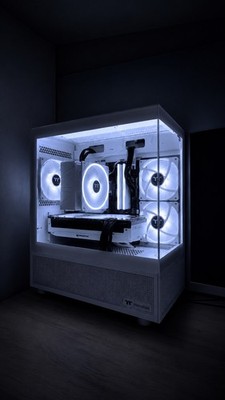 High-End White Gaming PC | RX 7800 XT | Ryzen 7 8700F | 32GB