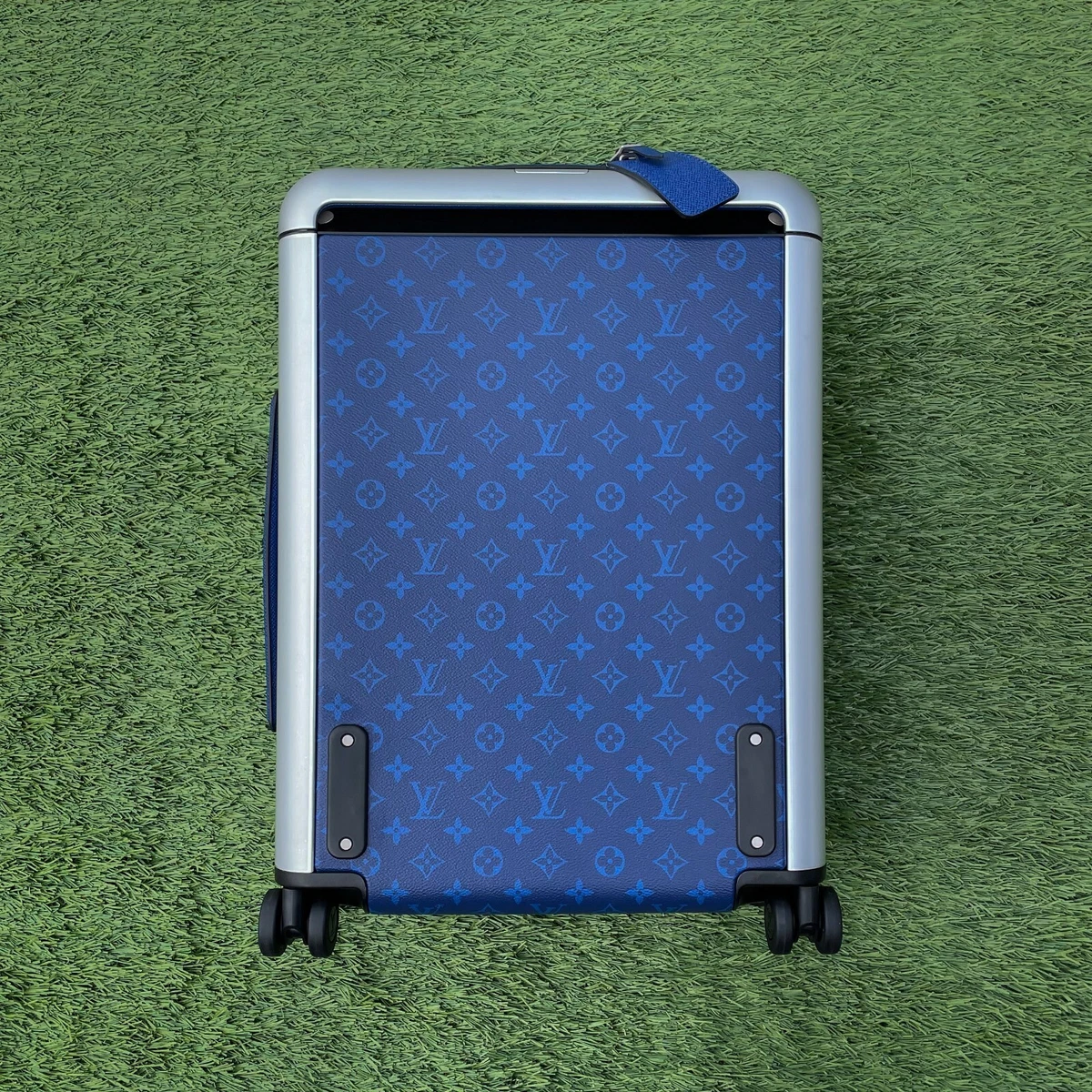 Louis Vuitton Horizon 55 Blue Green Taurillon Cabin Rolling Luggage Travel  Bag