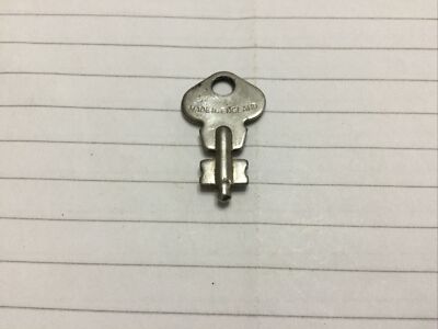 S M S Gepäck/Kofferschlüssel je 4£ oder 3 für 10,00£