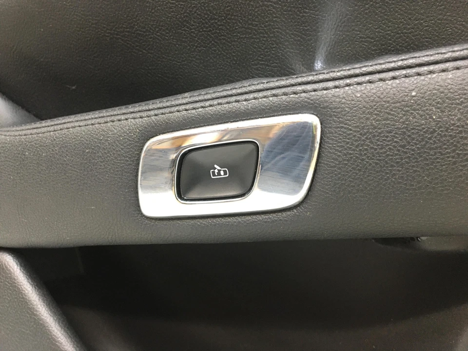 Rear Door Trim Panel LINCOLN CONTINENTAL Left 17 18 19 20 Foto 3 de 4