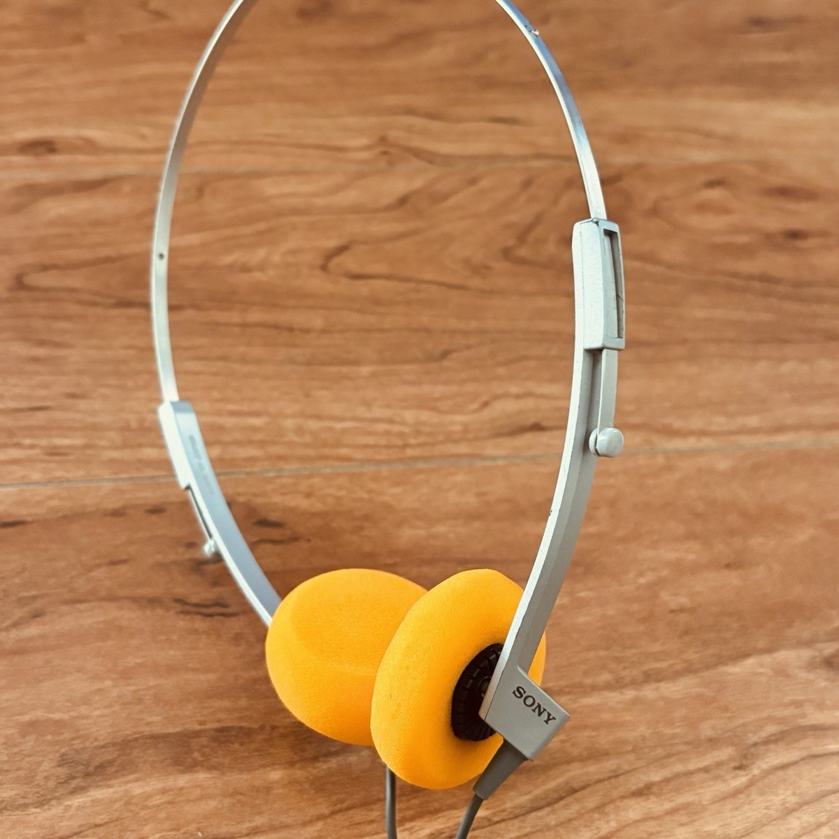 SONY MDR-4L1S Walkman WM-2 Headphones w/ Orange Pads