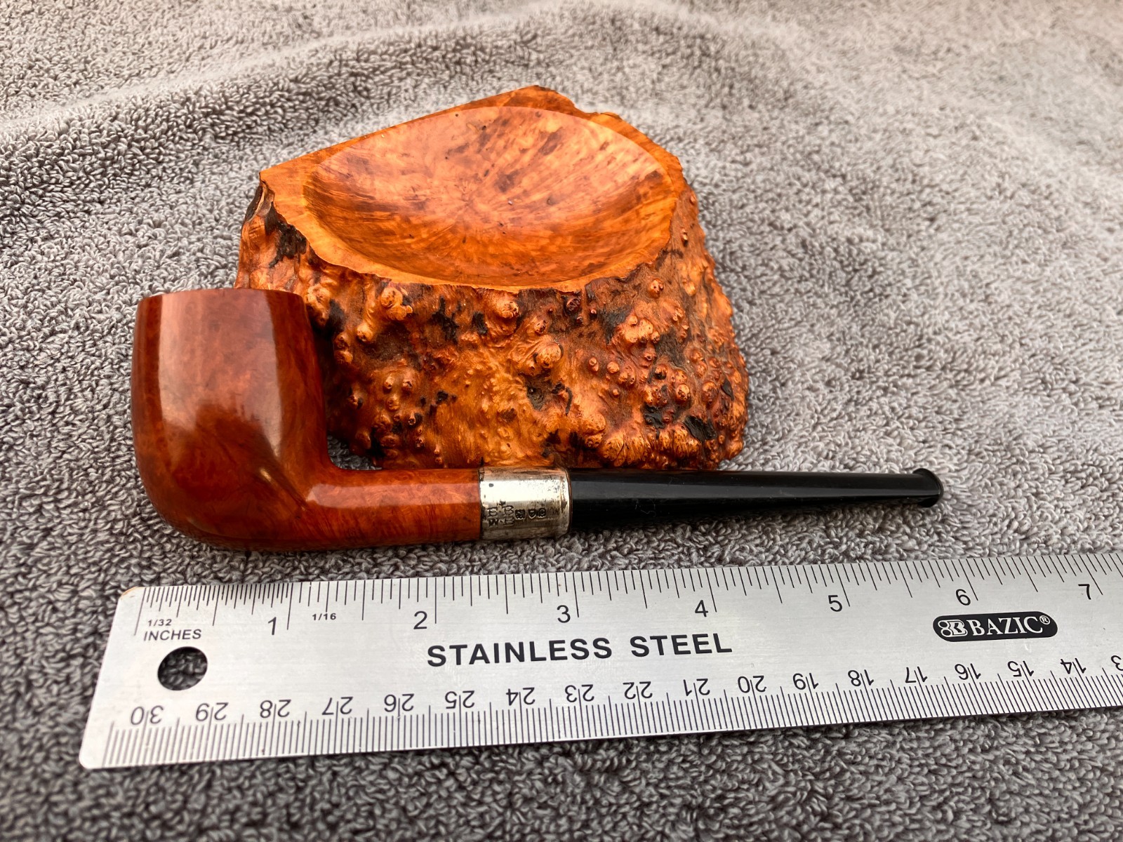 New pipe 1898 Barling. Silver. Laxey collection.