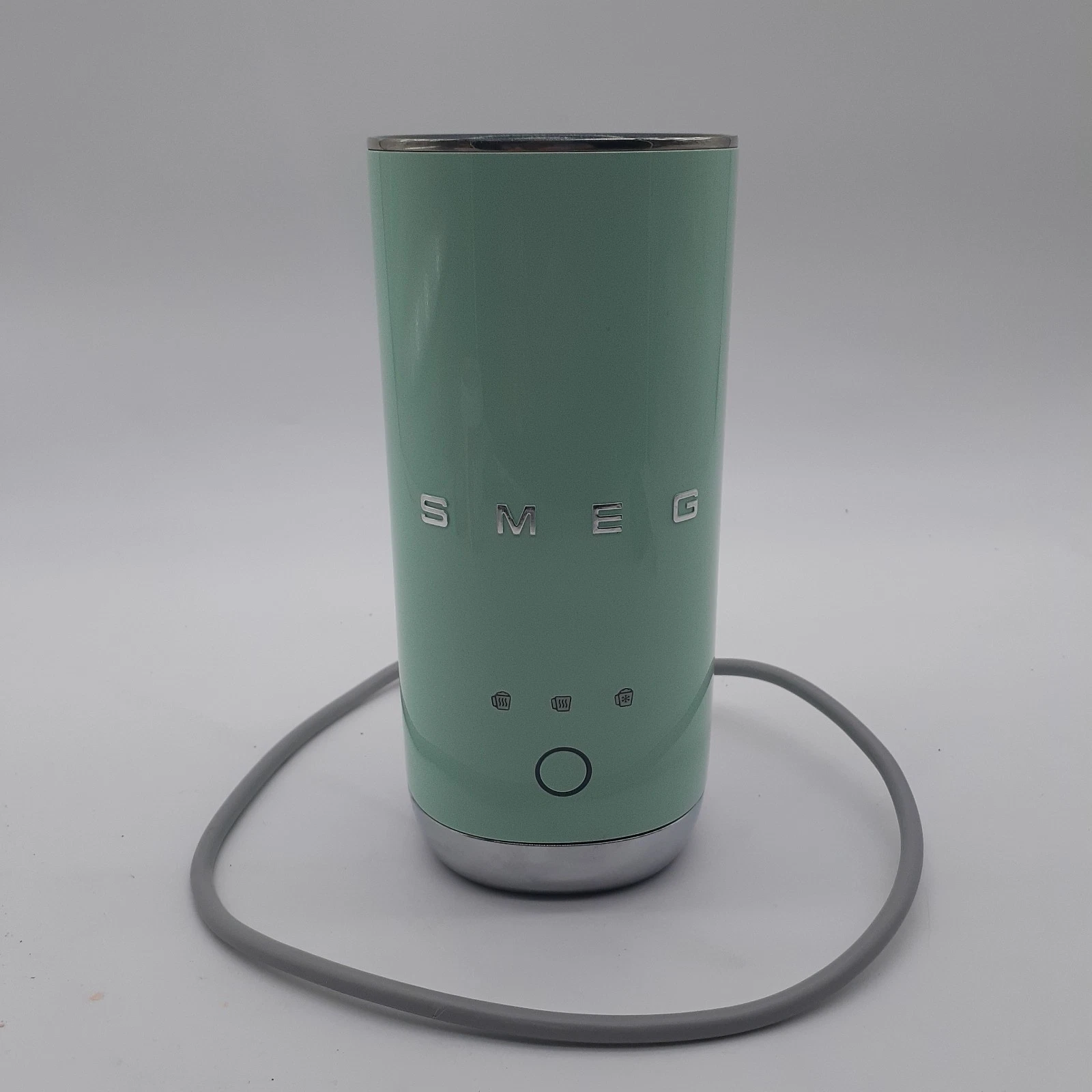 SMEG Mini Milk Frother Pastel Green No Whisk
Opens in a new window or tab