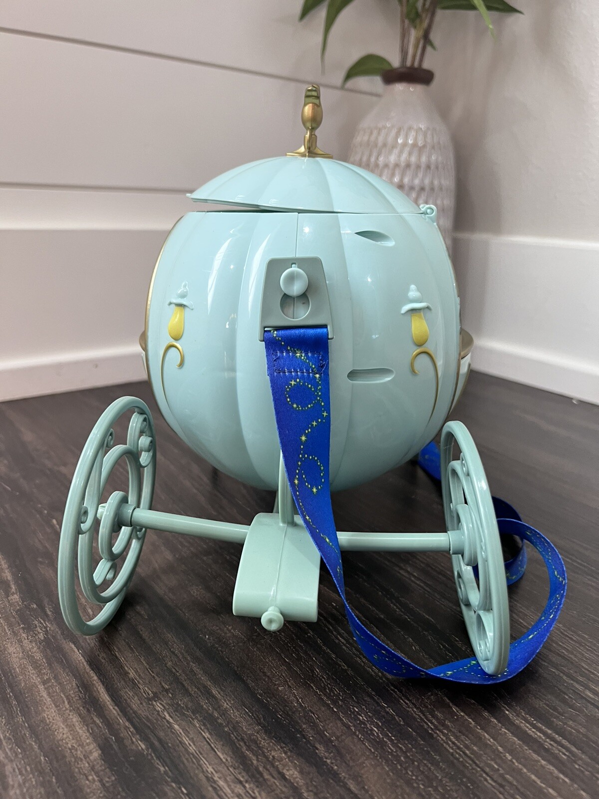 Disney Parks Exclusive Souvenir Cinderella Carriage Popcorn Bucket w