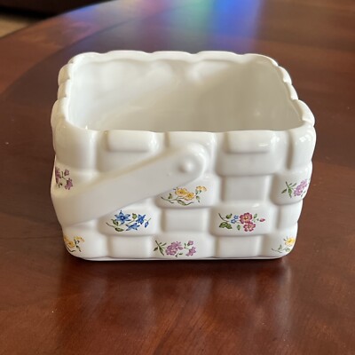 Teleflora White Planter Picnic Basket Gift Ceramic Spring Flower Floral 6'' Squar