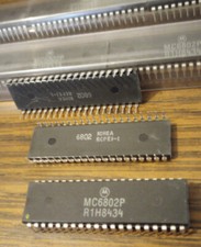 Lot of 18: Motorola MC6802P  FREE Shipping