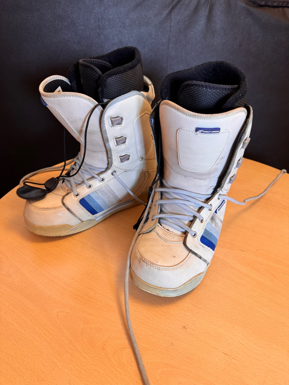 Snowboard-Schuhe-Boots Größe 41 , Marke Crazy Creek, gebraucht,