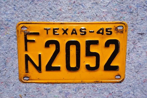 1945 TEXAS License Plate