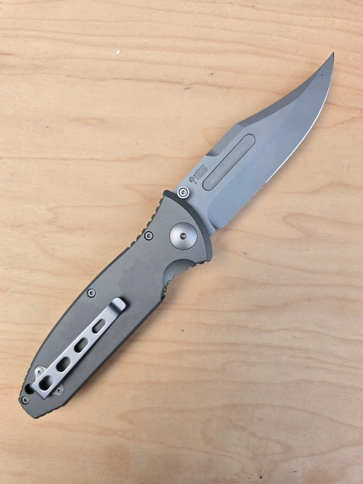 Faca dobrável Boker Knives Kalashnikov AK47 NOVA - Imagem 3 de 4