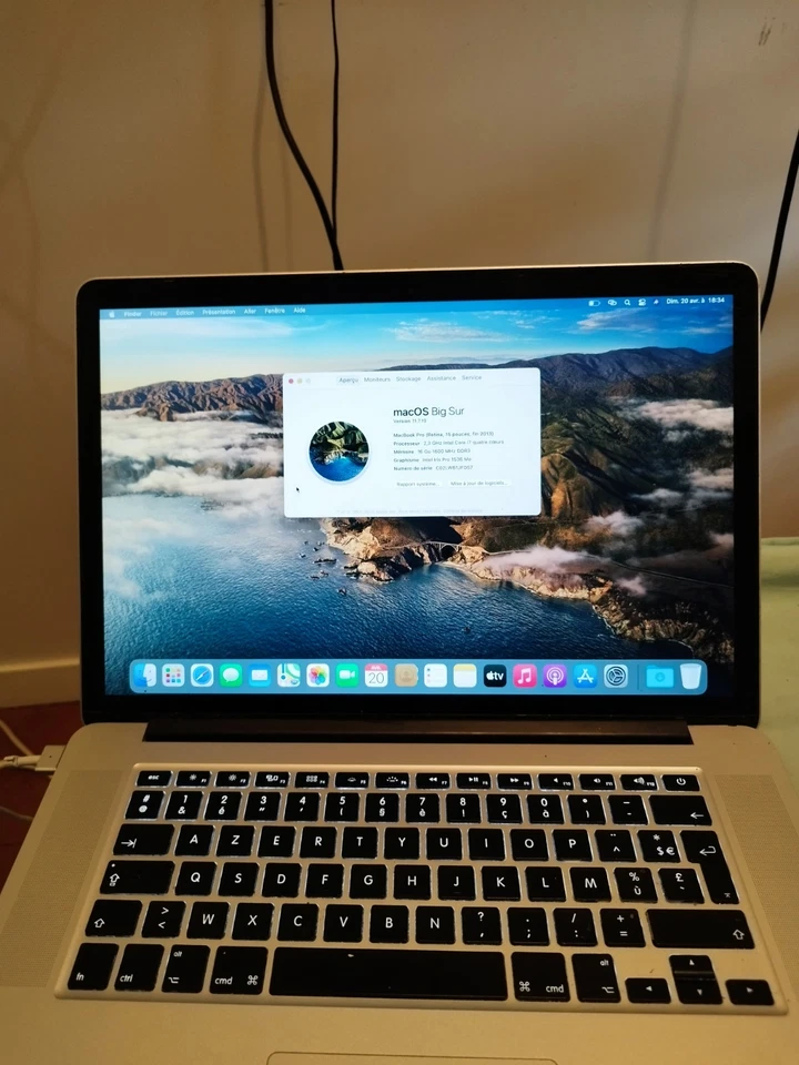 Apple MacBook Pro 16" (Intel Core i7., 2,6 GHz), 512 Go SSD, 16 Go RAM,, photo 1 sur 3