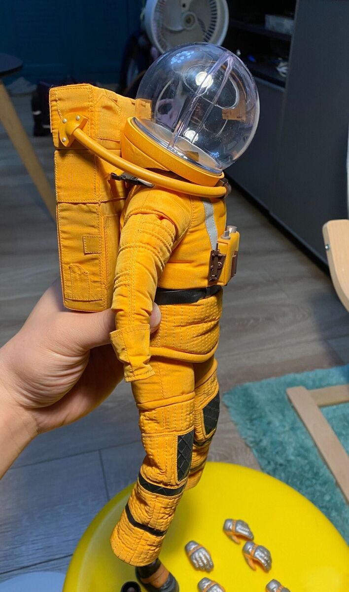 1/6 Space Suit Figure Hot Toys Stan Lee 2.0 MMS545 Guardians 1/6 Space Suit Figure Hot Toys Stan Lee 2.0 MMS545 Guardians