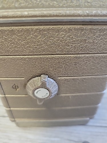 Bell & Howell Two Fifty Two 252 8mm Home Movie Camera Original 1950's - Picture 16 of 20