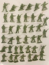 Lot Of Toy Soikder Figures WWII 2" Plastic 40 pieces Vintage