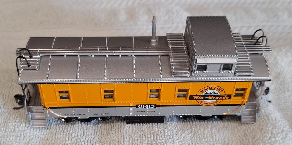 Athearn Rio Grande Caboose - Cabin & Marker Lights, Metal Wheels, KeepAlive, KDs - Image 2 of 4