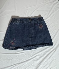 Vintage Oshkosh Girls Size 2T Denim Embroidered Detail Skort