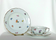 Teegedeck Nr 6 Streublumen Goldrand Porzellan Meissen Geschirr gedeckter Tisch