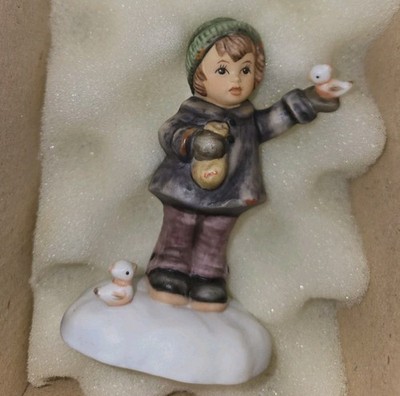 Berta Hummel Goebel ''Peaceful Perch'' Figurine BH 86/P 2005 In Box with COA