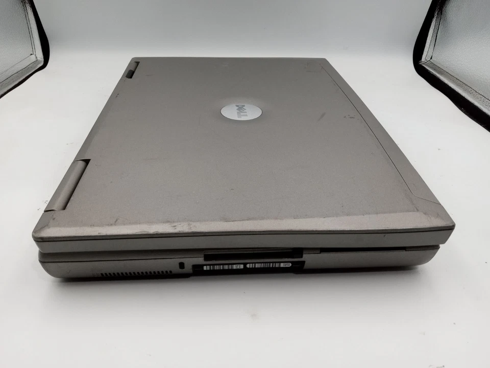 Dell Latitude D810 Intel Pentium M 2.13GHz 1GB RAM 60GB HDD Windows XP -RR - Image 4 of 4