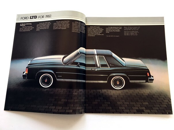1982 Ford LTD Crown Victora 20-page Canada Car Sales Brochure