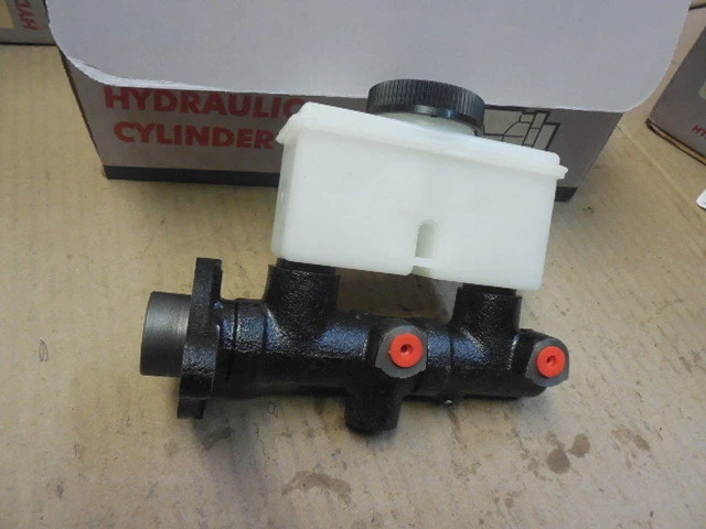 Cilindro maestro de freno # M53203 para Mazda 626 1986-1987 Foto 3 de 4