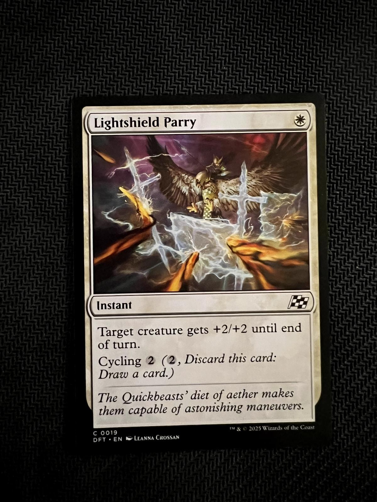 Lightshield Parry 19 C Aetherdrift Magic: The Gathering NM/M