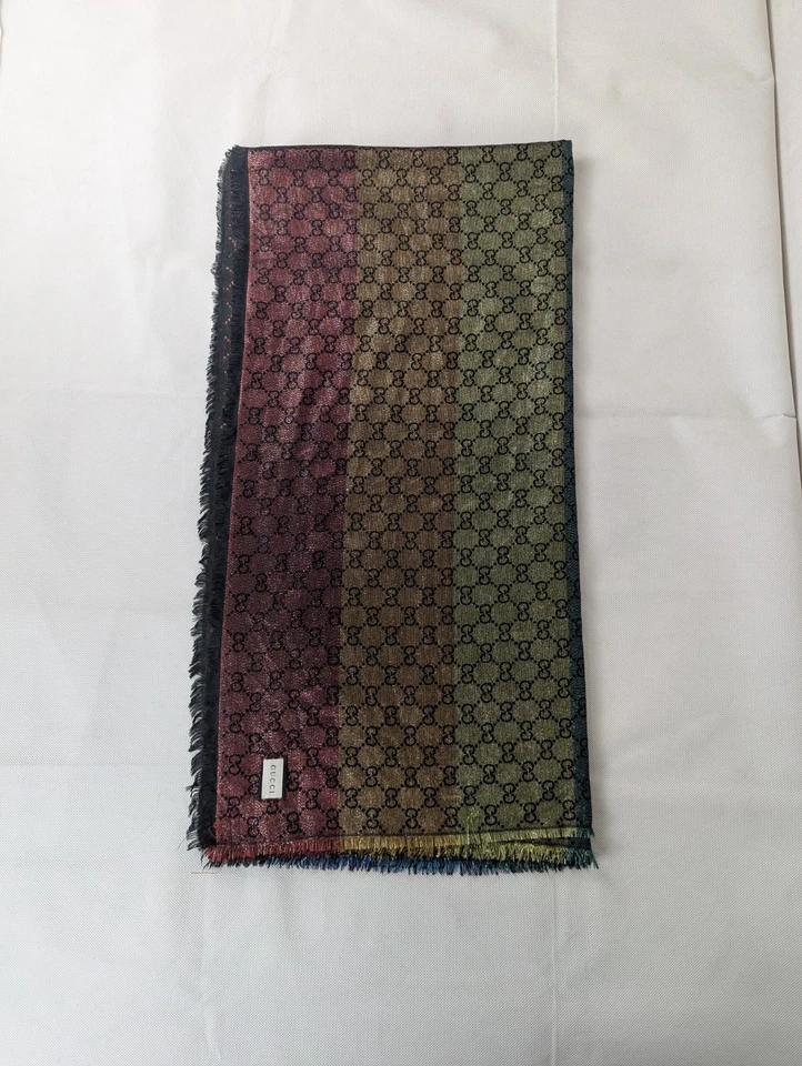 Authentic Gucci GG pattern Wool & Silk Shawl Wrap Multicolor Made in Italy. - Image 4 of 4