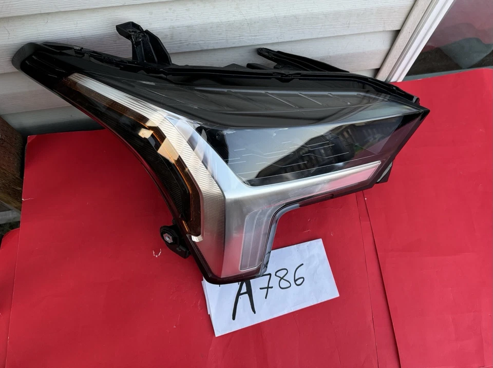 2022-2024 Toyota Tundra Sequoia Limited SR5 Right Passenger LED Headlight OEM786 - Image 3 of 4