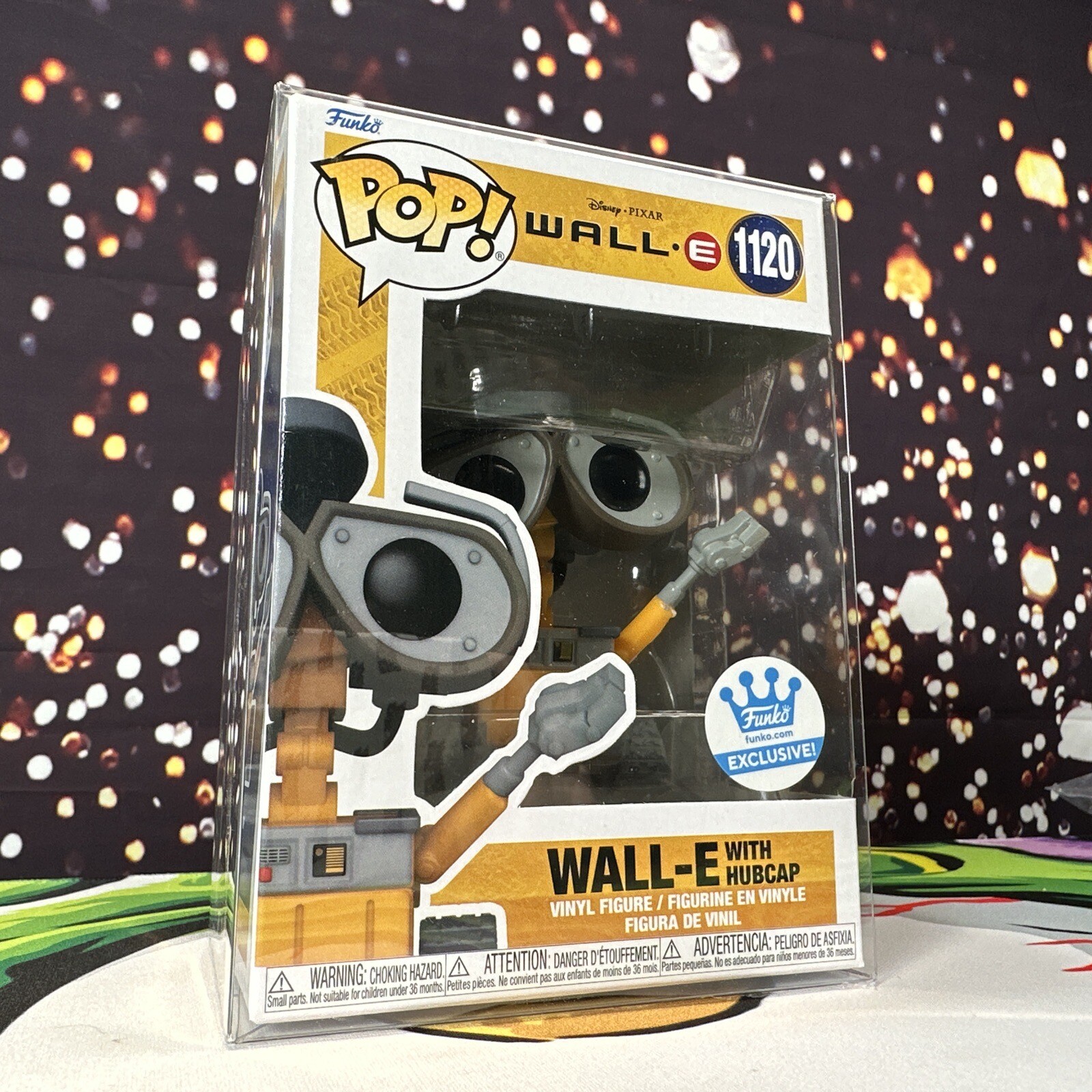 Sale Funko Pop! Vinyl: Pixar - Wall-E With Hubcap (Fw) (Exclusive) #1121 W/ Protector