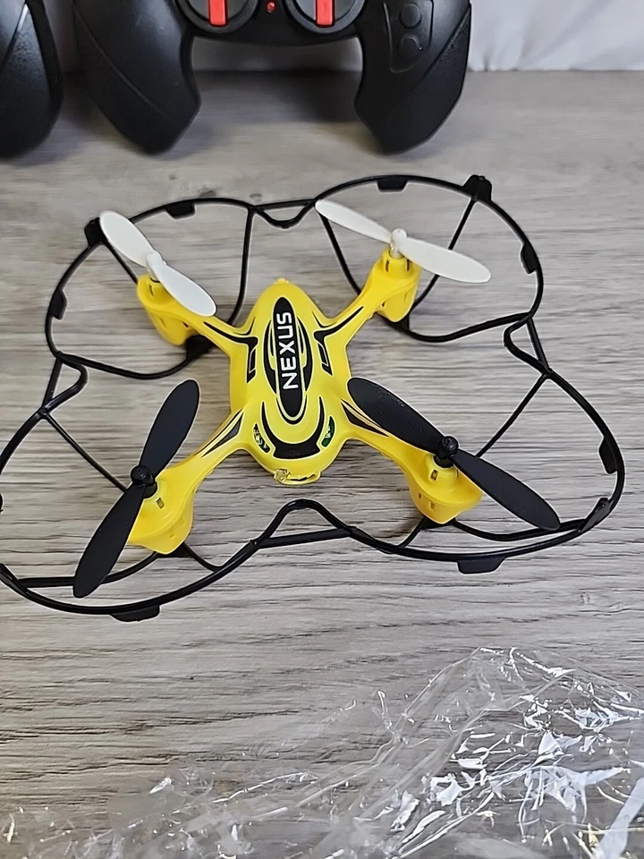 Nexus Laser Battle Drones World Tech Elite Toys 2.4 GHz 4.5CH Vid Camera - Image 3 of 4