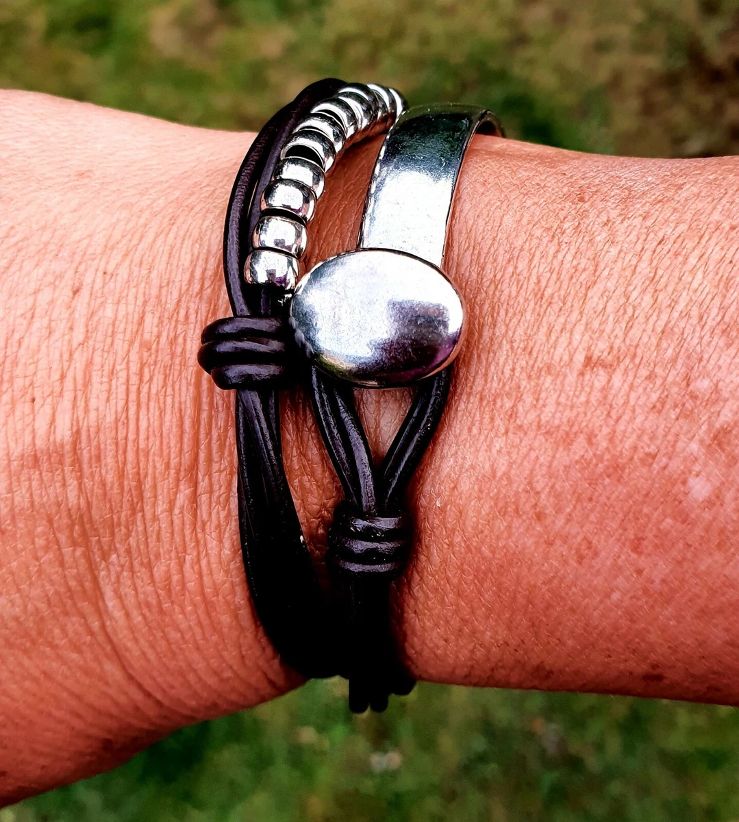 Funky bangles shop