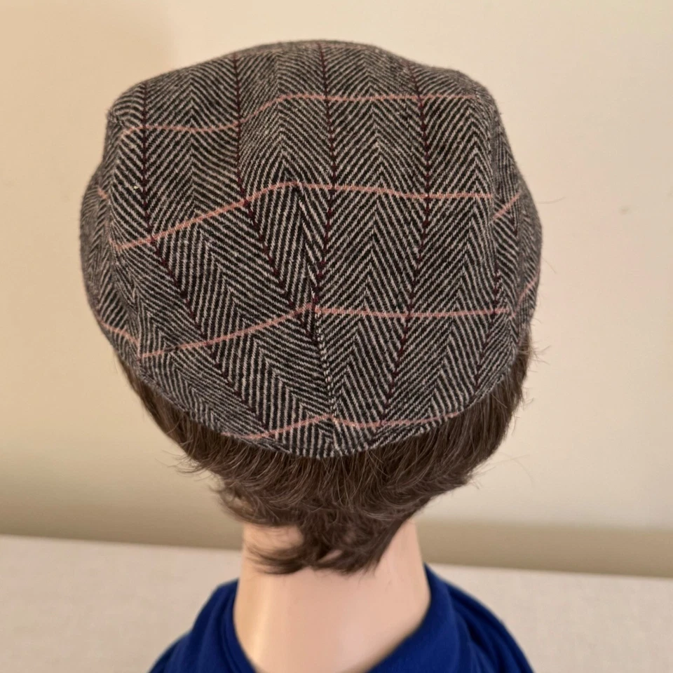 Gorra plana de lana gris a cuadros con patrón de espiga grande hecha a mano para hombre Newsboy Foto 3 de 4