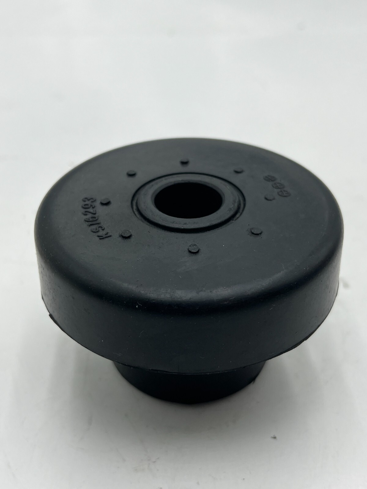 OEM Fleet Choice Radiator Mount Bushing F0516401C (Replaces 05  