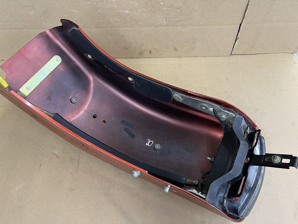 ハーレー 2007年以前 CVO仕様 フェンダー 2007 OEM Harley-Davidson CVO Softail Springer FXSTSSE Rear Fender