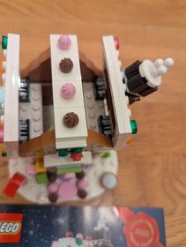 Lego 2015 Limited Edition Gingerbread House-40139 Complete With Manual