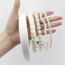 SHEHARUHI 5pcs White Pearl Headbands Cute 1 Count Pack of 5 , white
