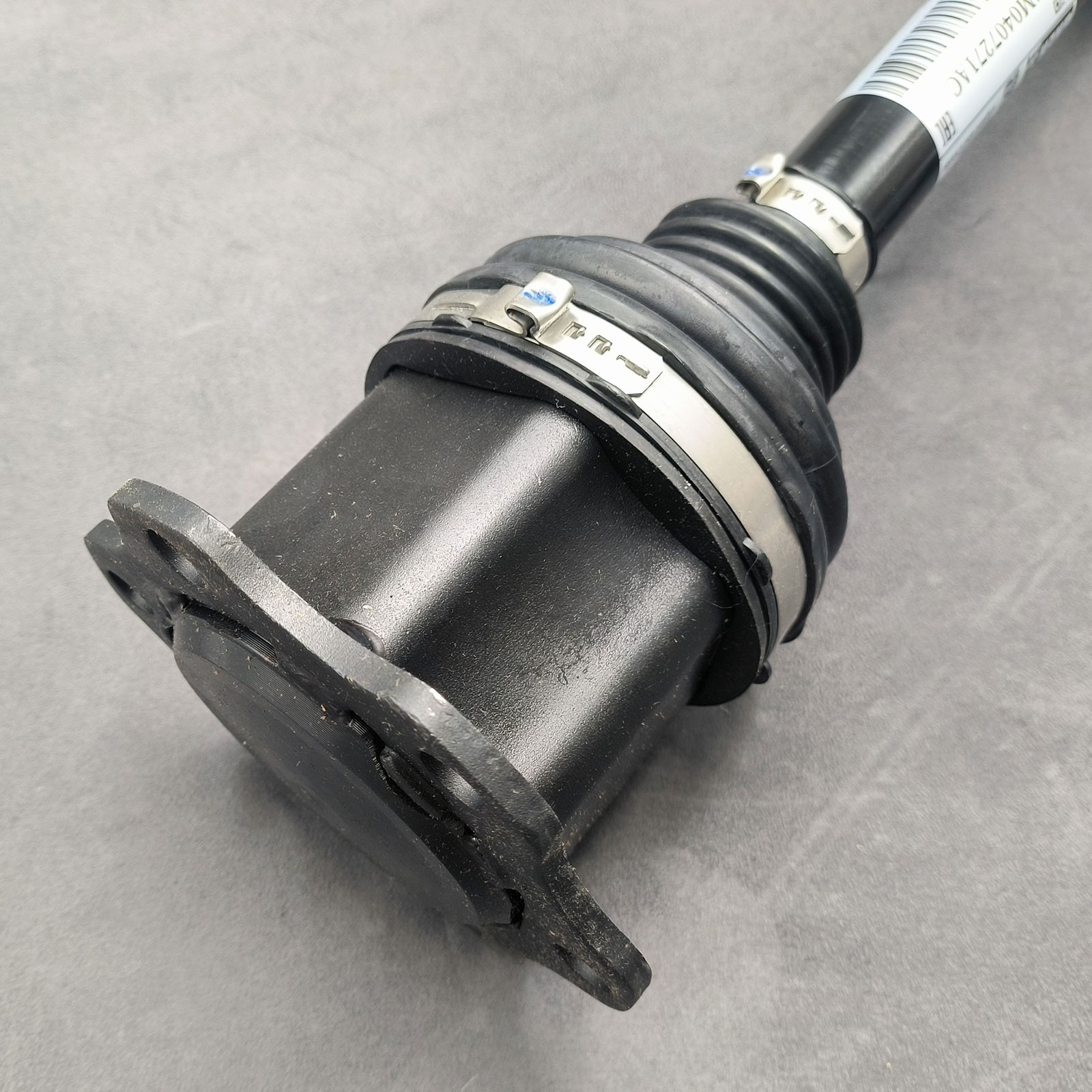 4M0407271AC Front Left or Right Side Axle Shaft for Lamborghini Urus S, Audi SQ8